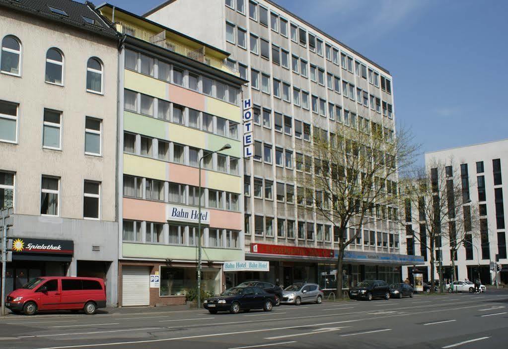 Bahn-Hotel Dusseldorf Exterior photo